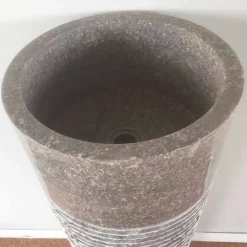 Viadurini Bathroom Steinwaschbecken-Naturstein konisches freistehendes Becken Iga, einzigartiges Design