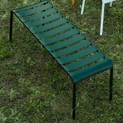 Viadurini in the Garden Gartenbänke-Niedrige Bank aus lackiertem Aluminium im Freien, hergestellt in Italien - Sybella