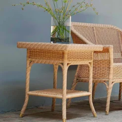 Viadurini in the Garden Garten Beistelltisch-Outdoor Beistelltisch 56x56cm aus Polyethylen handgeflochten Chad