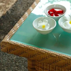 Viadurini in the Garden Garten Beistelltisch-Outdoor Beistelltisch 56x56cm aus Polyethylen handgeflochten Chad