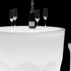 Viadurini in the Garden Lichtmöbel|Gartentische Fest-Outdoor Design Leuchttisch aus Polyethylen und HPL Made in Italy - Pucca