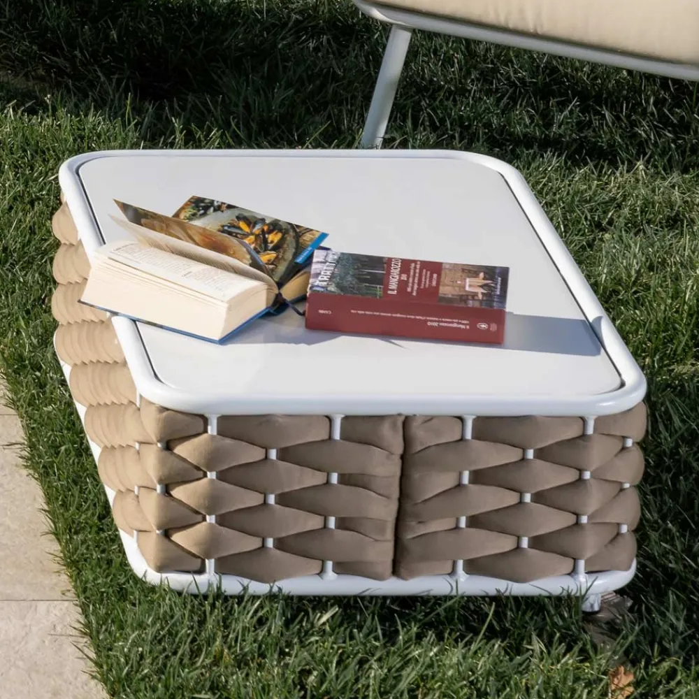 Viadurini in the Garden Garten Beistelltisch-Outdoor-Couchtisch aus Aluminium und handgewebtem Stoff - Reda