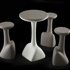 Viadurini in the Garden Garten Beistelltisch-Outdoor-Couchtisch aus farbigem Polyethylen 96 cm Made in Italy - Uliveto