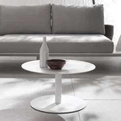 Viadurini in the Garden Garten Beistelltisch-Outdoor-Couchtisch aus mit Epoxidpulver beschichtetem Aluminium - Bryon