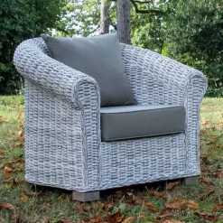 Viadurini in the Garden Sessel Rattan-Outdoor-Sessel in Kubù mit Kissen inklusive - Isildur