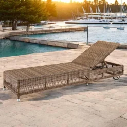 Viadurini in the Garden Sonnenliegen-Outdoor-Sonnenliege mit Rollen aus handgewebtem Polyrattan - Gigi