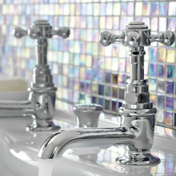 Viadurini Bathroom Waschbeckenarmaturen-Paar Waschtischarmaturen aus Messing im Vintage-Design Made in Italy - Elisea