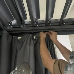 Viadurini in the Garden Gartenideen-Pergola 3x4 m aus anthrazit lackiertem Aluminium mit Kurbel - Levante