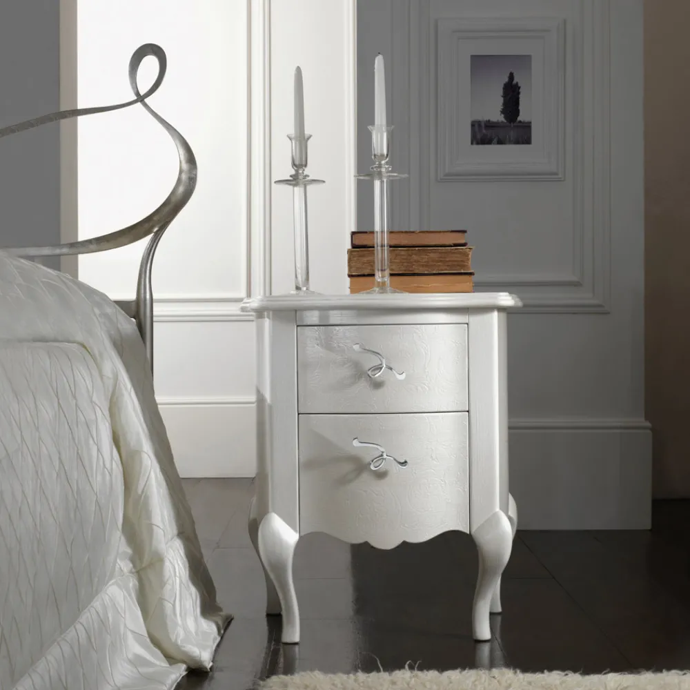 Viadurini Night Design Nachttische-Perlweißer Relief-Nachttisch mit verchromten Griffen, hergestellt in Italien – Berlin