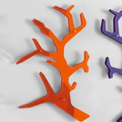 Viadurini Living Wandgarderobe-Plexiglas Wandregal mit Kleiderhaken Made in Italy - Neon