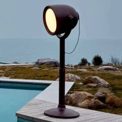 Myyour Design Beleuchtung-Poleasy Design Stehleuchte im Freien, 2 Farben - Hollywood von