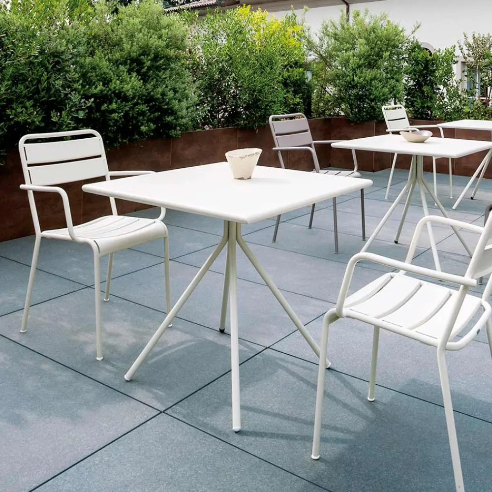 Viadurini in the Garden Gartentische Fest-Quadratischer Gartentisch aus verzinktem Stahl Made in Italy - Ralph