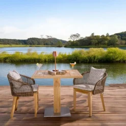 Viadurini in the Garden Gartentische Aus Teakholz-Quadratischer Gartentisch aus Teak und Metall - Marie