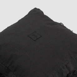 Viadurini Textile Kissenbezüge-Quadratischer Kissenbezug aus schwerem schwarzem Leinen und Schnürsenkel Made in Italy - Matero