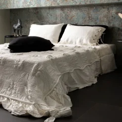 Viadurini Textile Kissenbezüge-Quadratischer Kissenbezug aus schwerem schwarzem Leinen und Schnürsenkel Made in Italy - Matero