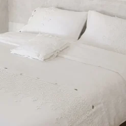 Viadurini Textile Kissenbezüge-Quadratischer Kissenbezug aus schwerem weißem Leinen und Schnürsenkel Made in Italy - Matero