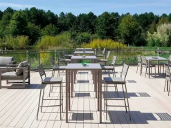 Viadurini in the Garden Garten Beistelltisch-Quadratischer Stehtisch aus lackiertem Metall Made in Italy - Cuba