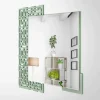Viadurini Decor Wandspiegel-Quadratischer Wandspiegel des modernen Designs in verziertem grünem Holz - Labyrinth
