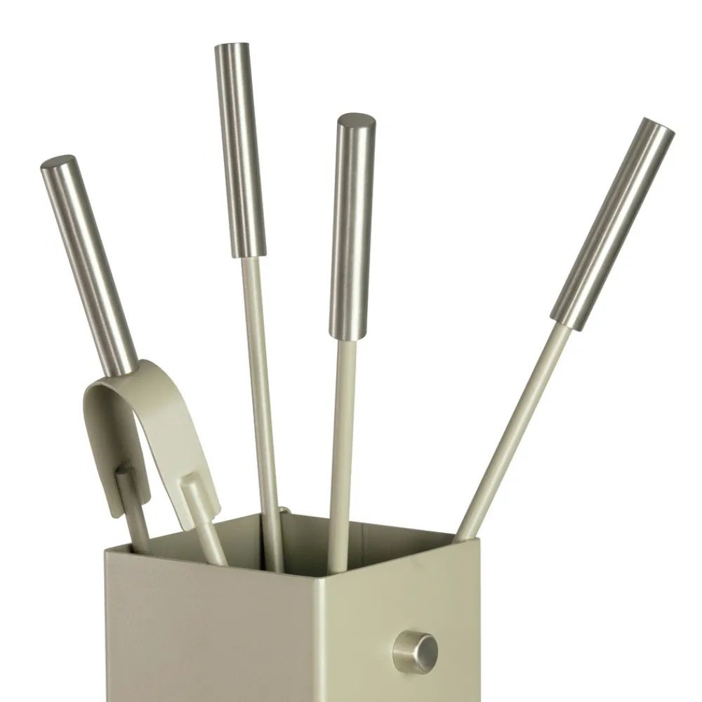 Viadurini Fire Design Kaminbesteck-Quadratischer Werkzeughalter aus Metall und 4 Zubehörteile, hergestellt in Italien – Iena