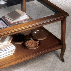 Viadurini Classic Klassische Couchtische-Quadratischer Wohnzimmer-Couchtisch mit Glasplatte, hergestellt in Italien – Tepeyoti