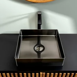 Viadurini Bathroom Metallwaschbecken-Quadratisches Aufsatzwaschbecken aus Edelstahl in verschiedenen Ausführungen – Calendula