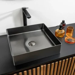 Viadurini Bathroom Metallwaschbecken-Quadratisches Aufsatzwaschbecken aus Edelstahl in verschiedenen Ausführungen – Calendula