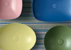 Viadurini Bathroom Keramikwaschbecken-Quadratisches Waschtisch mit Arbeitsplatte aus farbiger Keramik Made in Italy - Zarro