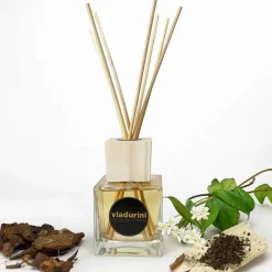 Viadurini Home Fragrance Keep Calm-Raumduft Oud Wood 200 ml mit Stäbchen - Ventodisardegna