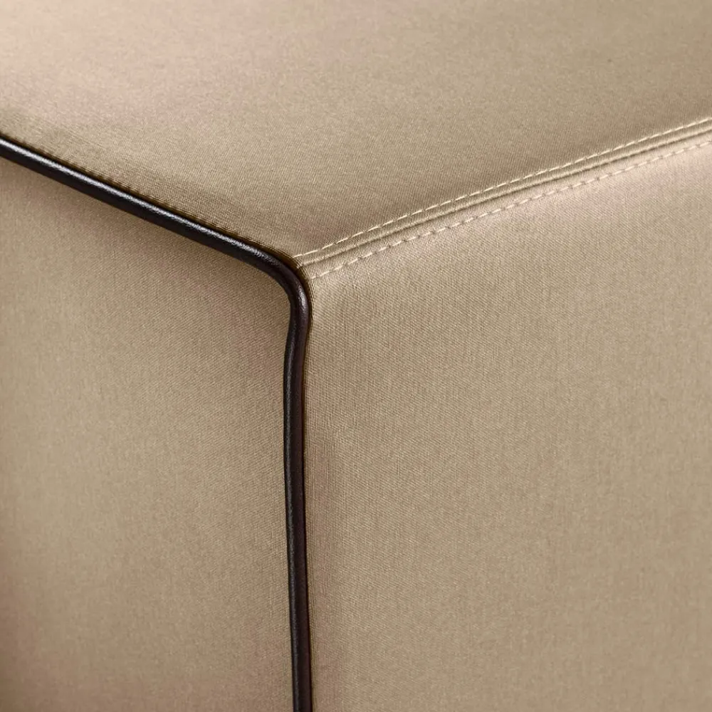 Viadurini Living Sitzsäcke|Sitzsäcke-Rechteckiger Pouf aus Stoff und verchromten Füßen, hergestellt in Italien – Boreale