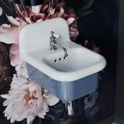 Viadurini Bathroom Vintage Waschbecken|Farbige Waschbecken-Rechteckiges hängendes Badezimmerwaschbecken aus Keramik – Elodie