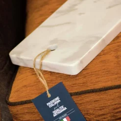 Viadurini Kitchen Küchenzubehör-Rechteckiges Schneidebrett aus weißem Carrara-Marmor Made in Italy - Masha