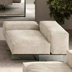 Viadurini Living Moderne Sofas-Rechtes Ecksofa mit Sockel aus extraklarem Glas, hergestellt in Italien – Rory