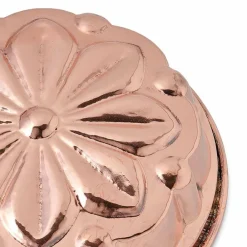 Viadurini Kitchen Küchenzubehör-Runde handverzinnte Kupfer-Kuchenform mit Blumendekor 28 cm - Gianmattia
