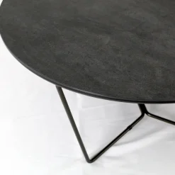 Viadurini Living Moderne Couchtische-Runder Couchtisch aus Steingut und Stahl, hergestellt in Italien – Paini