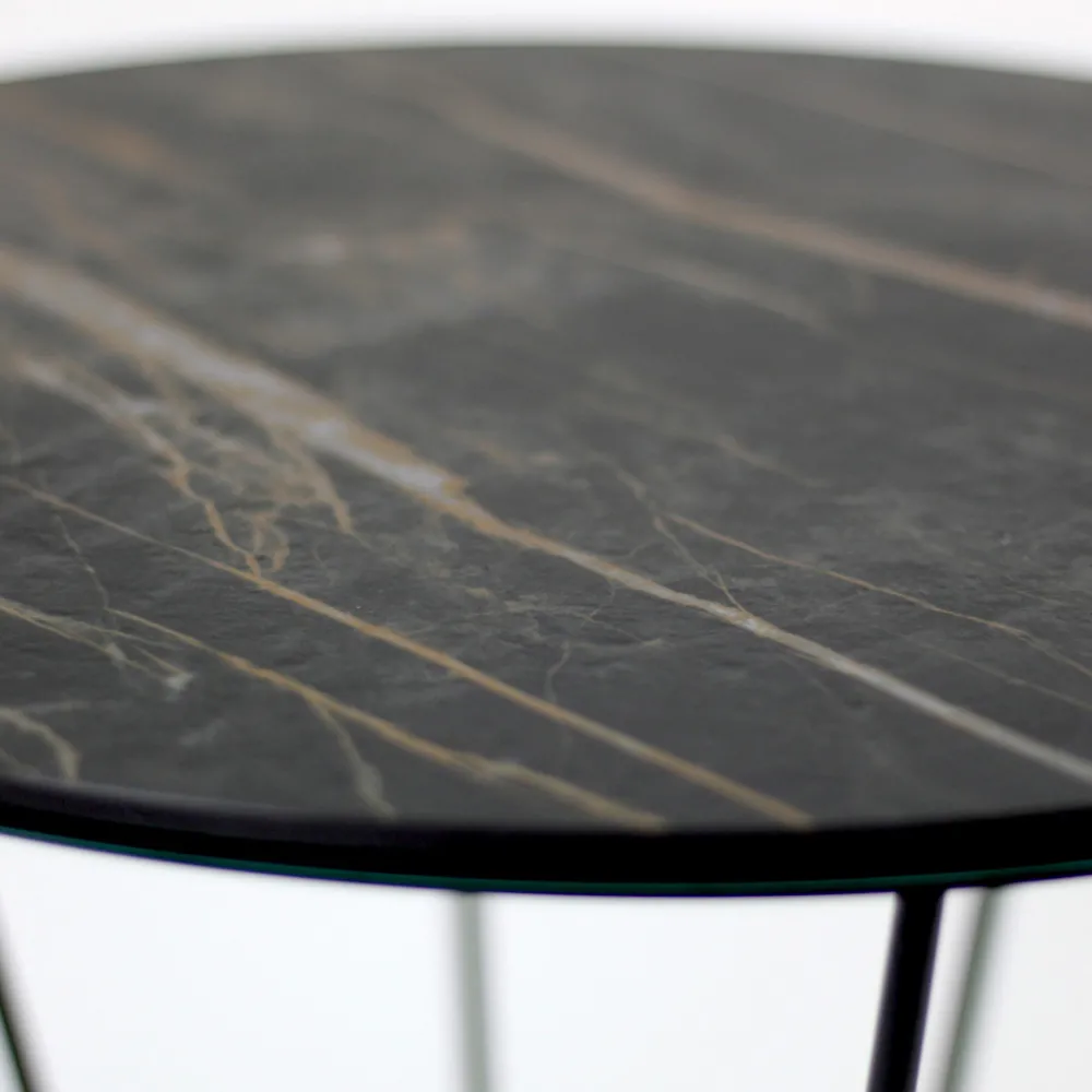 Viadurini Living Moderne Couchtische-Runder Couchtisch mit Stahlgestell und Steinzeugplatte, hergestellt in Italien – Alisea