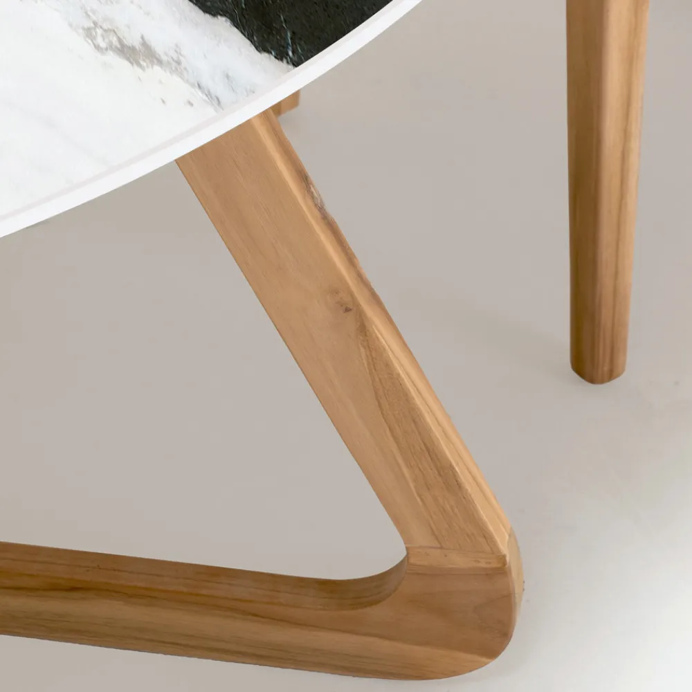 Viadurini in the Garden Gartentische Fest|Gartentische Aus Teakholz-Runder Gartentisch aus Pandaweiß-Keramik Made in Italy - Pegaso