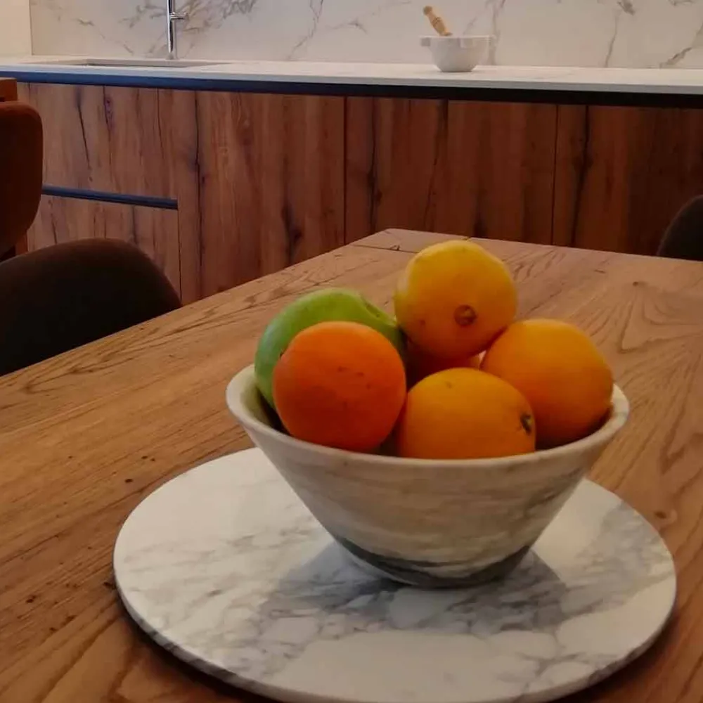 Viadurini Kitchen Küchenzubehör-Runder Servierteller aus weißem Carrara-Marmor Made in Italy - Kamil