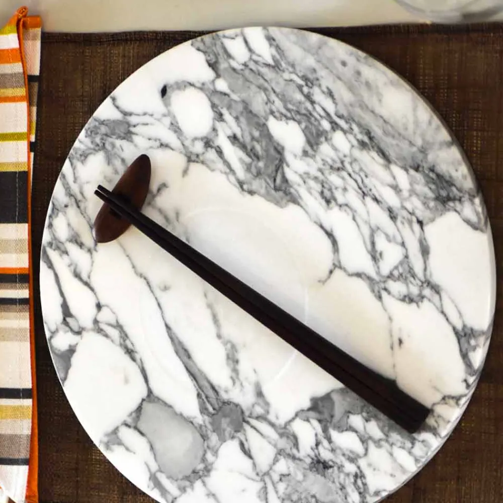 Viadurini Kitchen Küchenzubehör-Runder Servierteller aus weißem Carrara-Marmor Made in Italy - Kamil