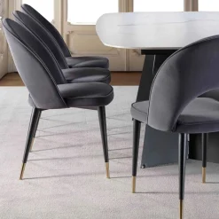 Viadurini Living Moderne Stühle-Samtstuhl mit Beinen aus schwarzem Metall und satiniertem Messing, 4 Stück - Sibea