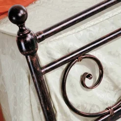 Viadurini Night Design Maßgeschneiderte Möbel|Schmiedeeisen Doppelbetten-Schmiedeeisen Doppelbett modernes Design 160x190cm handgefertigt Alexa