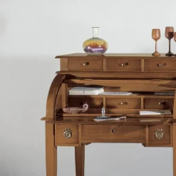 Viadurini Classic Design Schreibtische-Schreibtisch mit 6 Außenschubladen, 3 Innenschubladen und 1 Fach, hergestellt in Italien – Marte