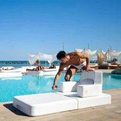 Trona Stoffsessel-Schwimmendes Design Loungesofa weiß Sit in Pool Model Luxury
