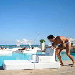 Trona Stoffsessel-Schwimmendes Design Loungesofa weiß Sit in Pool Model Luxury
