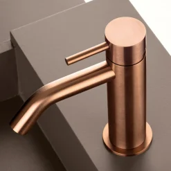 Viadurini Taps Waschbeckenarmaturen-Spültisch-Mischbatterie aus Edelstahl AISI 316L ohne Ablaufgarnitur - Artigli