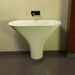 Viadurini Design Design Waschbecken Aus Solid Surface-Standwaschbecken in modernem Design Flounder Made in Italy