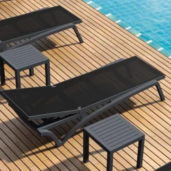 Viadurini in the Garden Sonnenliegen-Stapelbare Gartenliege aus Polypropylen und farbigem Textilen - Artelia