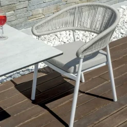 Viadurini in the Garden Gartenstühle Metall-Stapelbarer Aluminiumstuhl mit Seilkissen und Rückenlehne - Frescultura