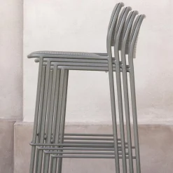 Viadurini in the Garden Outdoor Hocker-Stapelbarer Metallhocker für den Außenbereich Made in Italy 2 Stück - Synergy