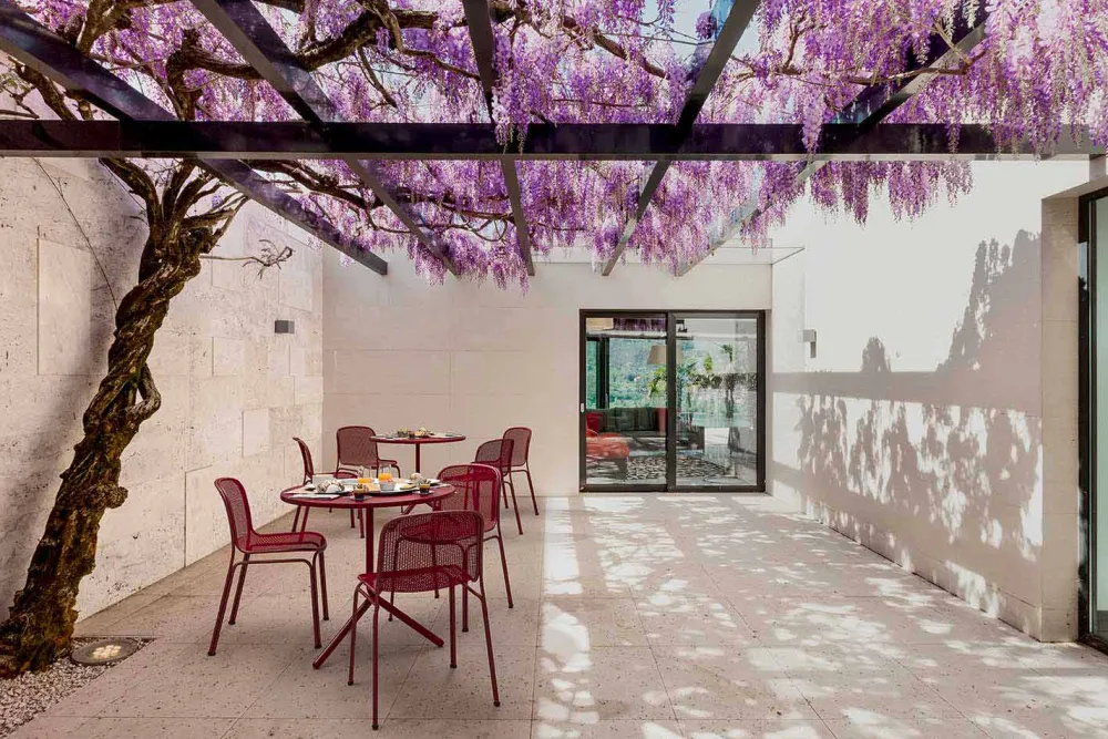 Viadurini in the Garden Gartenstühle Metall-Stapelbarer Metallstuhl im Freien Hergestellt in Italien, 4 Stück - Prunella