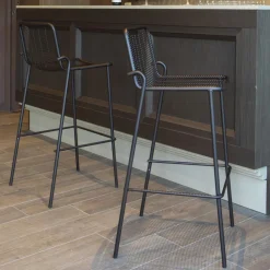 Viadurini in the Garden Outdoor Hocker-Stapelbarer Outdoor-Hocker aus Metall Made in Italy 2 Stück - Vikas